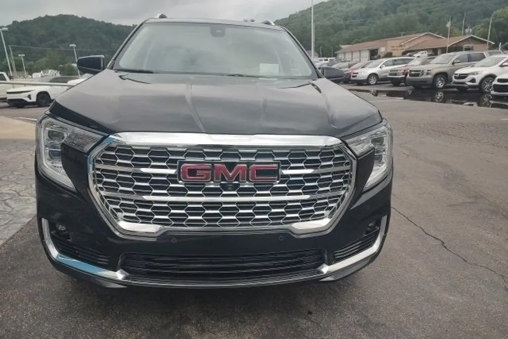 2022 Gmc Terrain Denali photo 1
