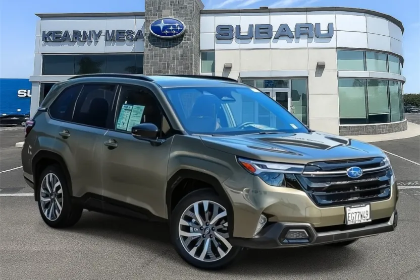 2025 Subaru Forester Touring photo 1