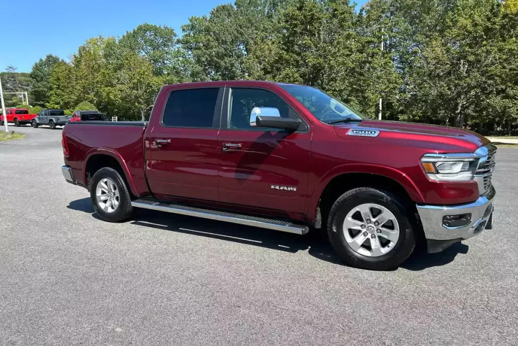 2019 Ram 1500 Laramie photo 1