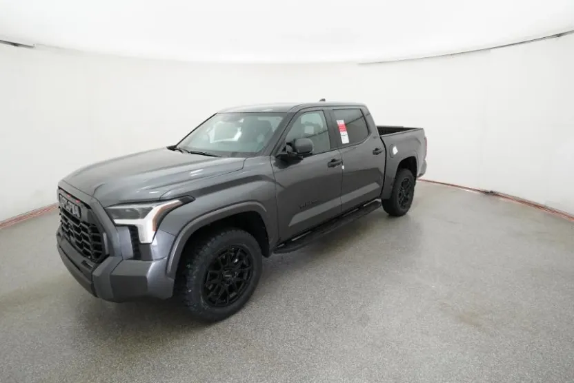 2026 Toyota Tundra SR5 CrewMax photo 1