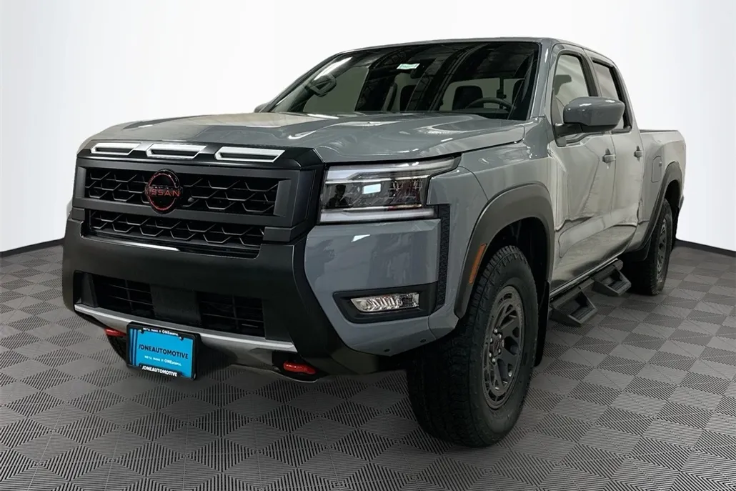 2025 Nissan Frontier PRO-4X photo 1
