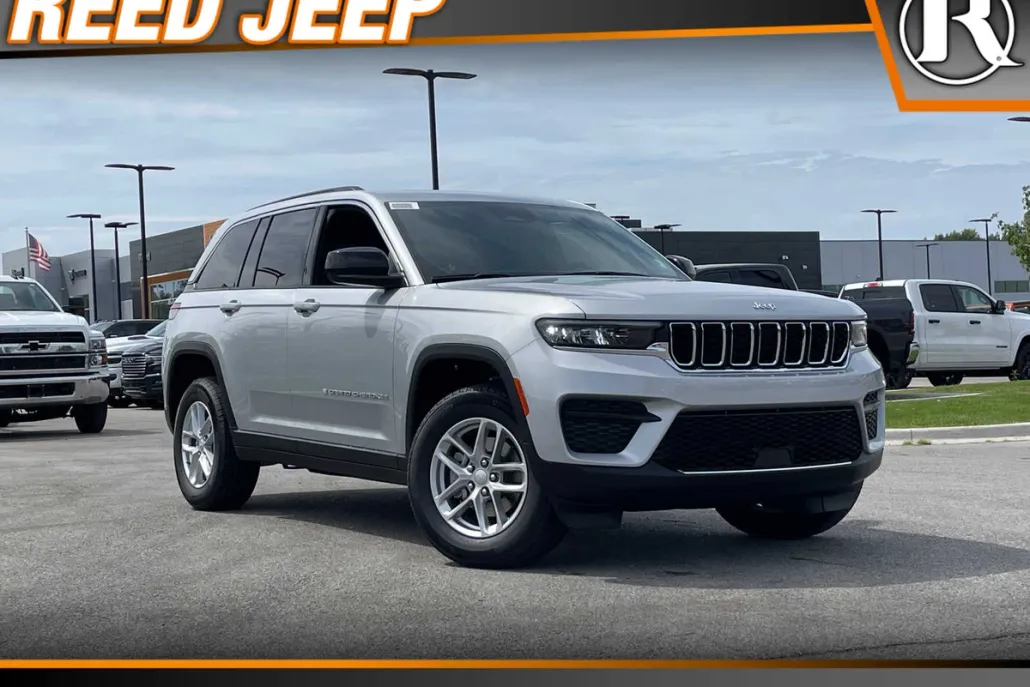 2025 Jeep Grand Cherokee Laredo X photo 1