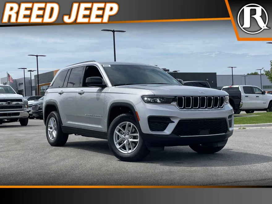 2025 Jeep Grand Cherokee Laredo X photo 1