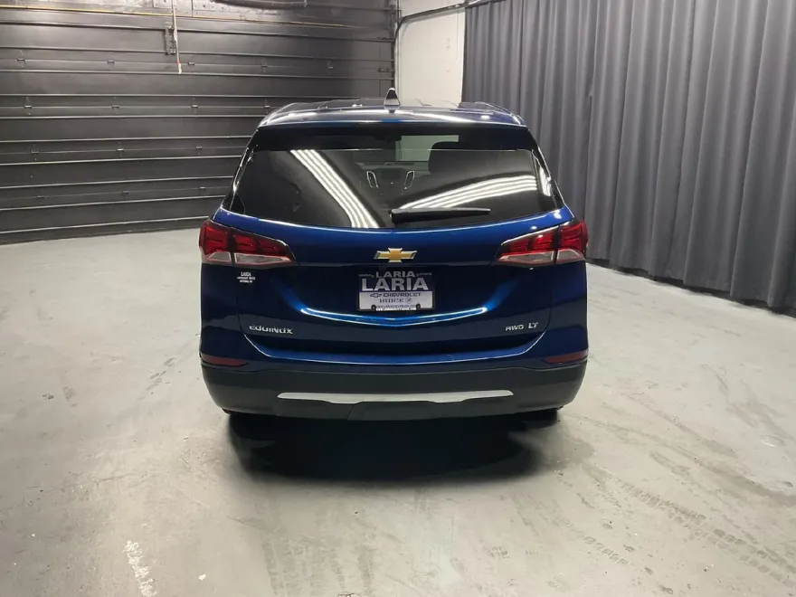 2023 Chevrolet Equinox LT photo 1