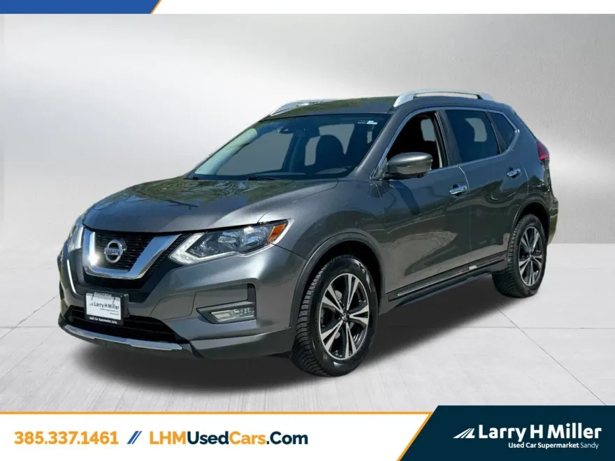 2017 Nissan Rogue SL photo 1