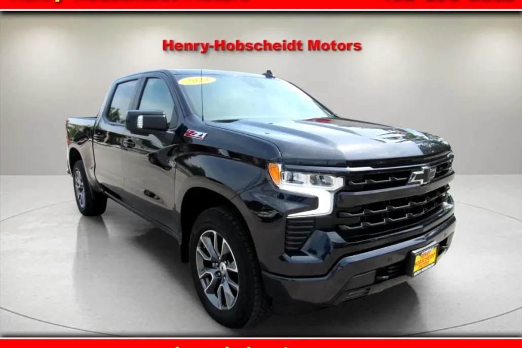 2024 Chevrolet Silverado 1500 RST photo 1