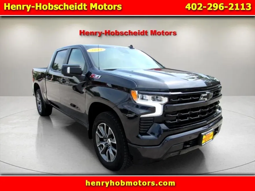 2024 Chevrolet Silverado 1500 RST photo 1