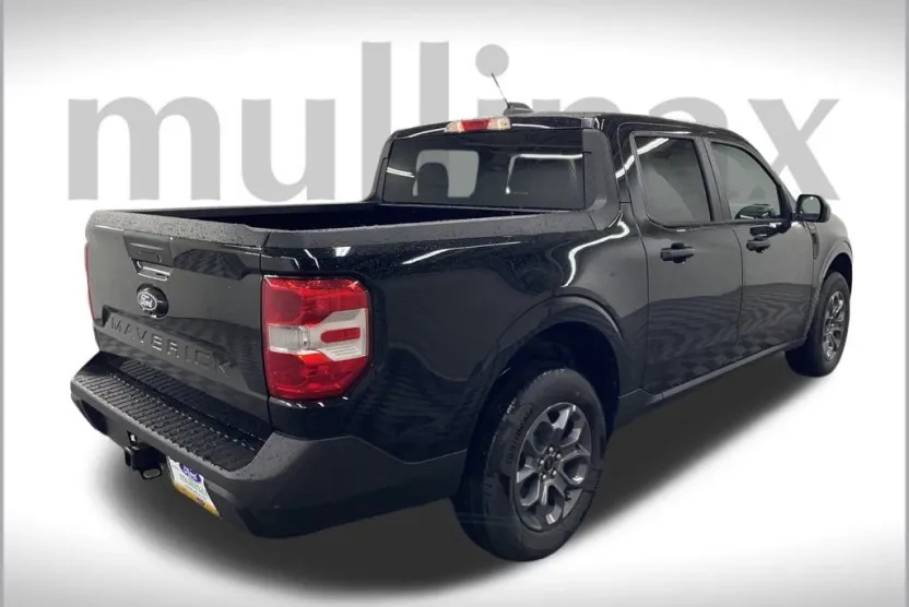 2025 Ford Maverick XLT photo 1