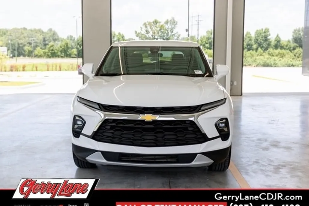 2023 Chevrolet Blazer 2LT photo 1