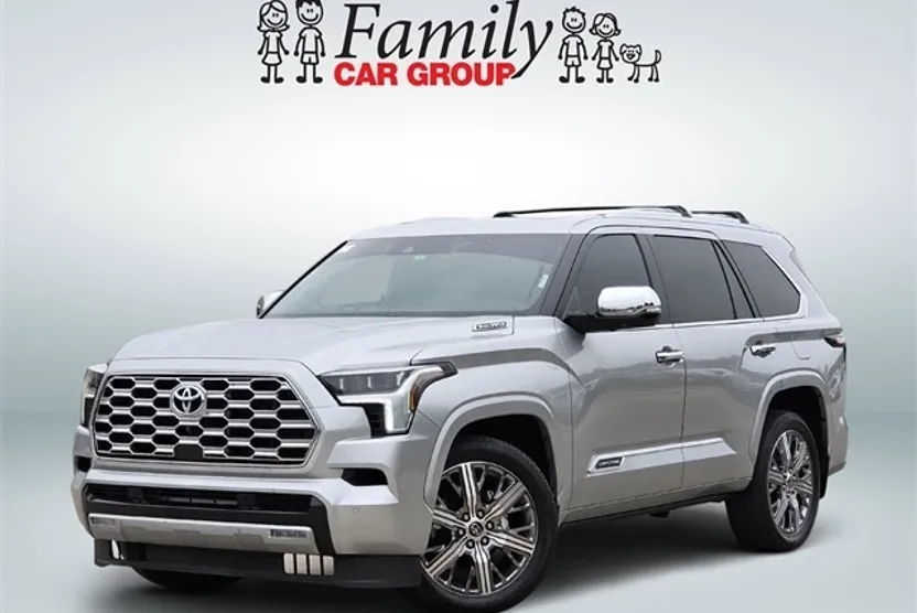 2024 Toyota Sequoia Capstone photo 1
