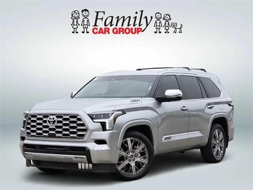 2024 Toyota Sequoia Capstone photo 1