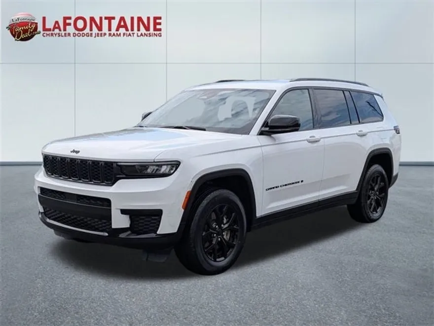 2024 Jeep Grand Cherokee Altitude photo 1
