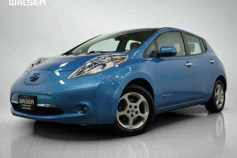 2013 Nissan Leaf SV photo 1