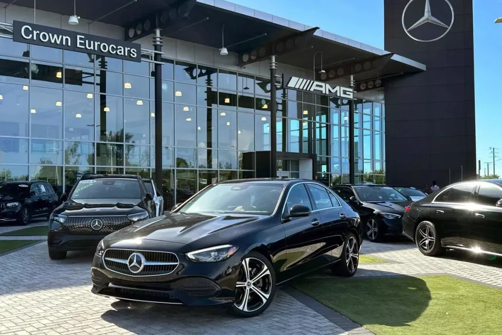 2025 Mercedes Benz C 300 Sedan photo 1