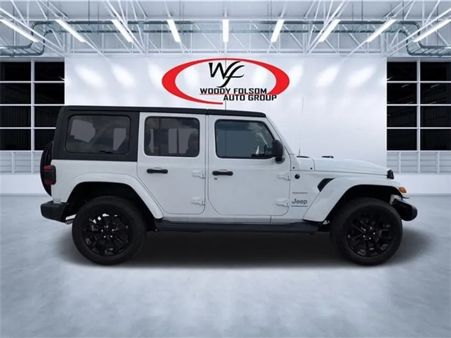 2023 Jeep Wrangler 4xe Sahara photo 1