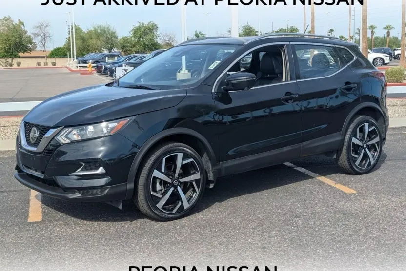 2020 Nissan Rogue Sport SL photo 1