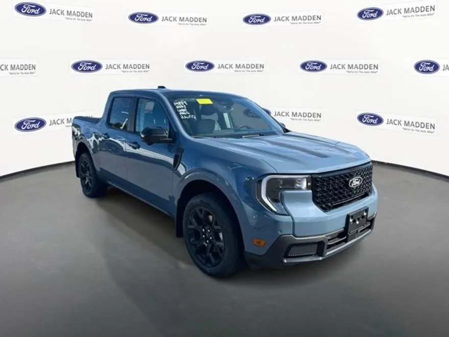 2025 Ford Maverick Lariat photo 1