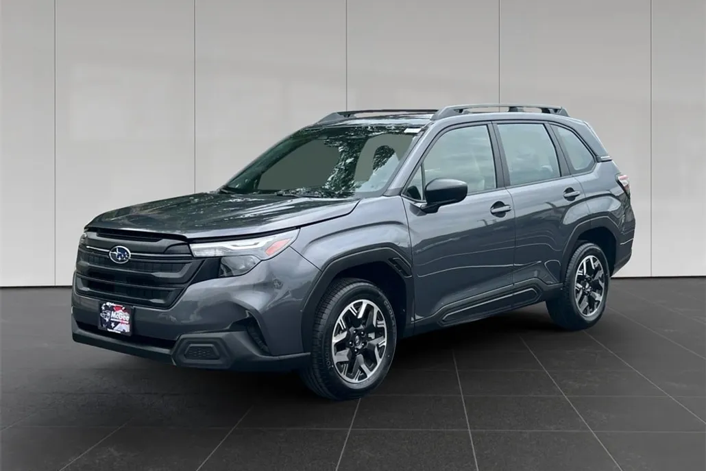 2025 Subaru Forester Base photo 1
