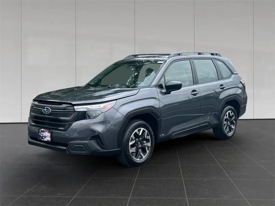 2025 Subaru Forester Base photo 1