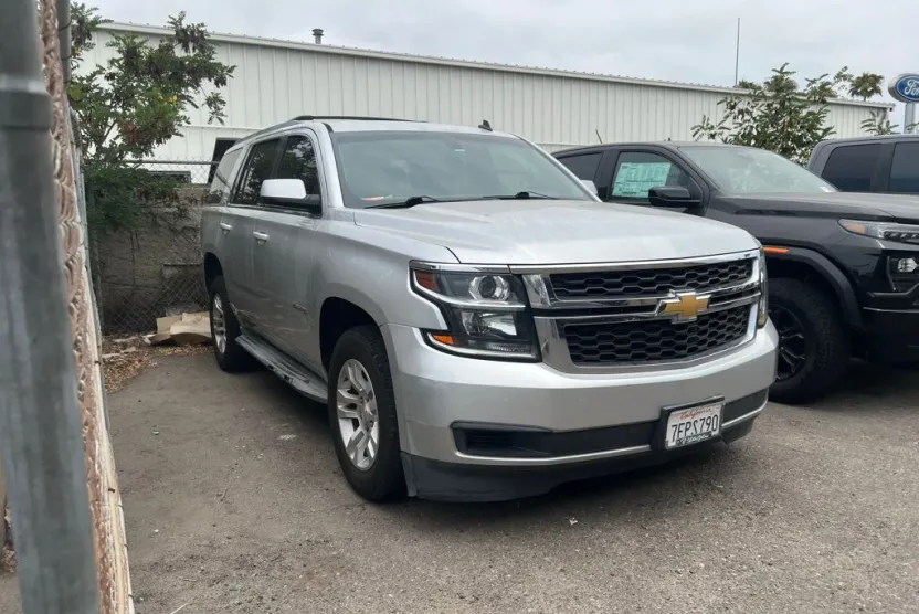 2015 Chevrolet Tahoe LS photo 1