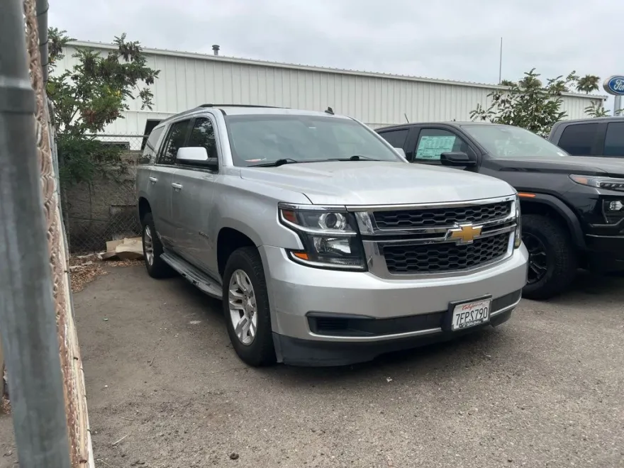2015 Chevrolet Tahoe LS photo 1