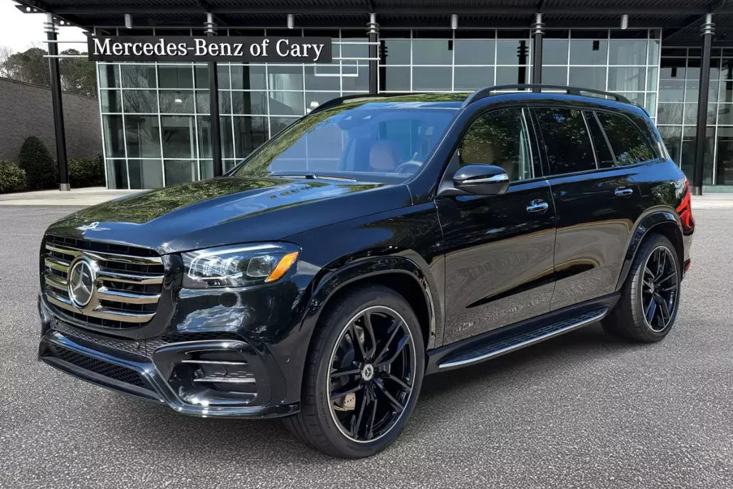 2026 Mercedes Benz GLS 580 4MATIC photo 1