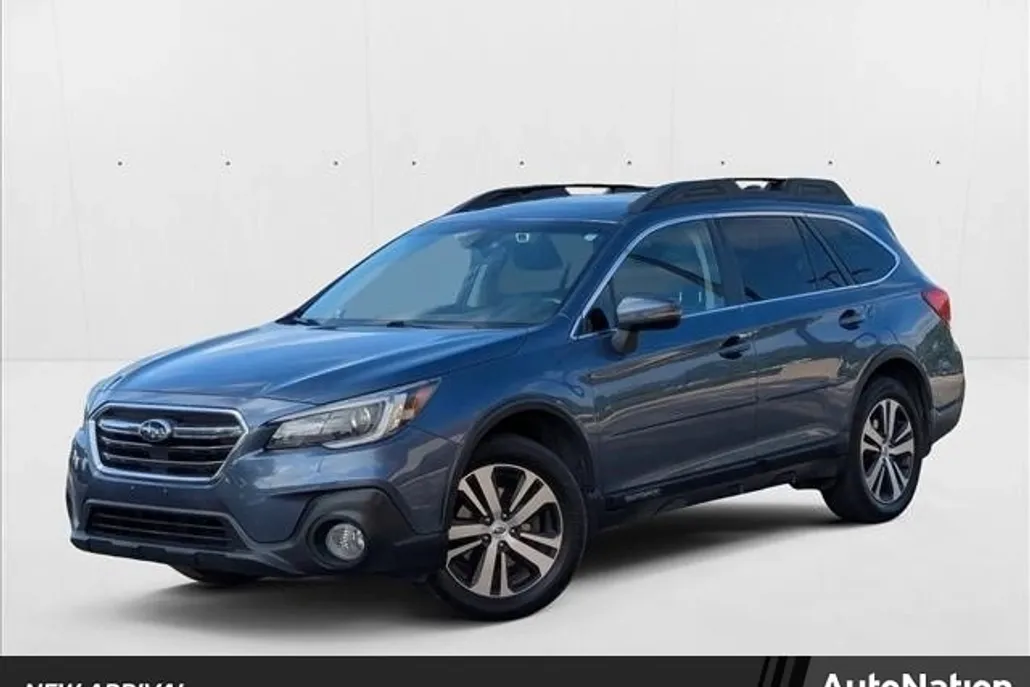 2018 Subaru Outback Limited photo 1