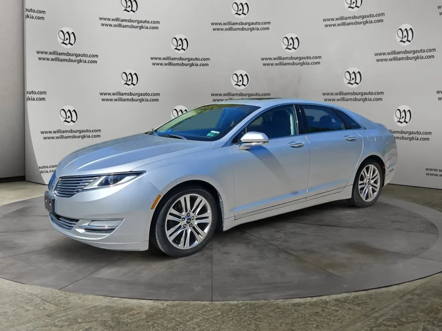 2013 Lincoln MKZ Base photo 1