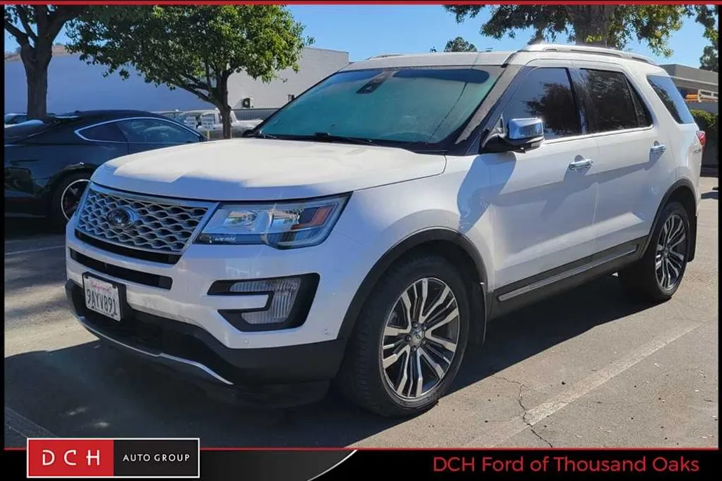 2016 Ford Explorer Platinum photo 1