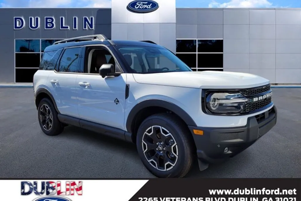 2025 Ford Bronco Sport Outer Banks photo 1