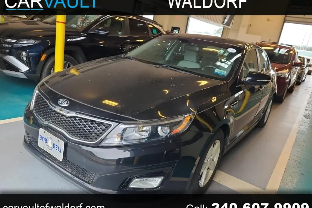 2015 Kia Optima LX photo 1