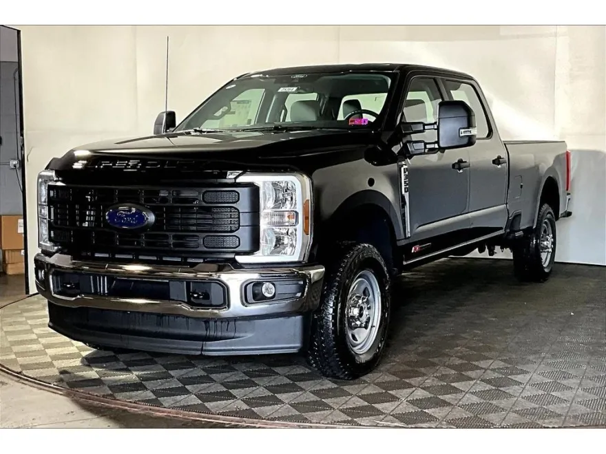 2026 Ford F-350 XL photo 1