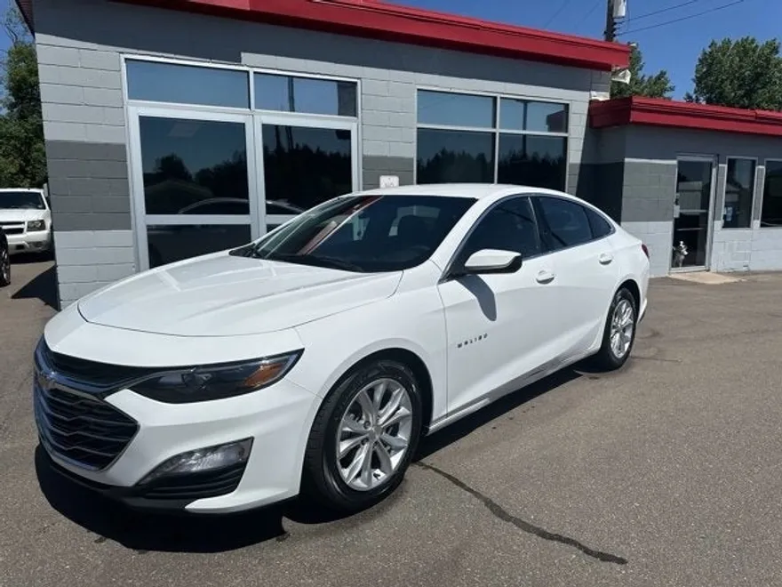 2023 Chevrolet Malibu 1LT photo 1
