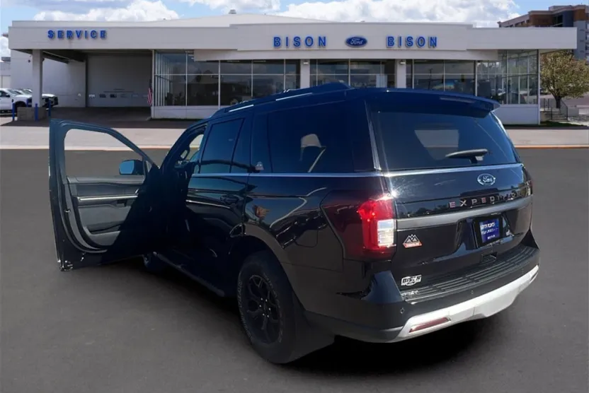 2024 Ford Expedition Timberline photo 1