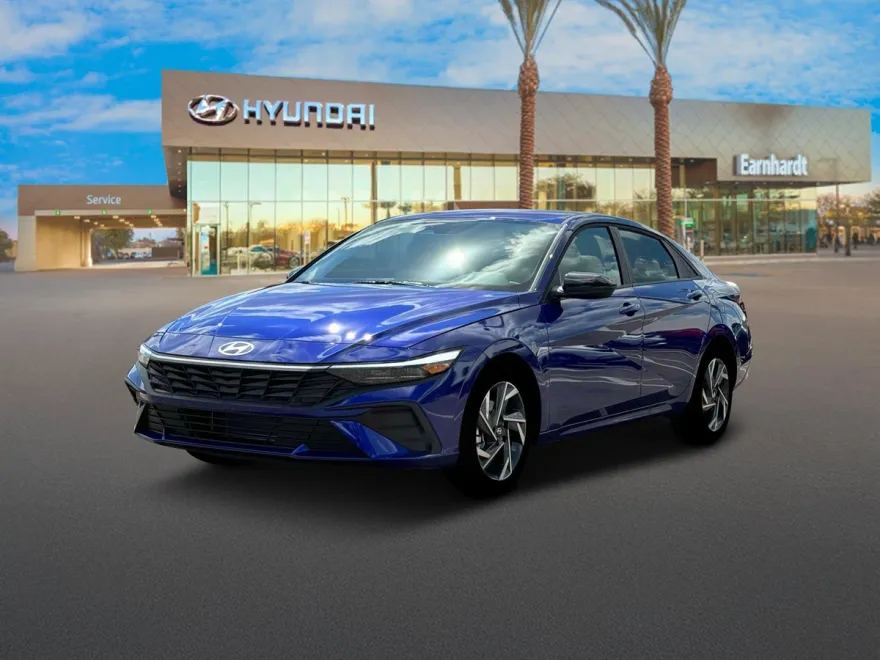 2025 Hyundai Elantra SEL Sport photo 1