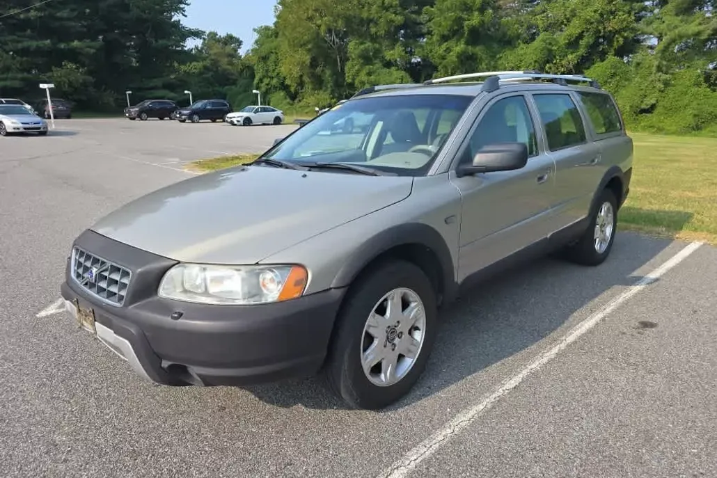 2005 Volvo XC70 2.5T photo 1