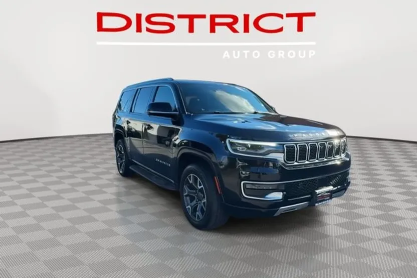 2023 Jeep Wagoneer Series III photo 1