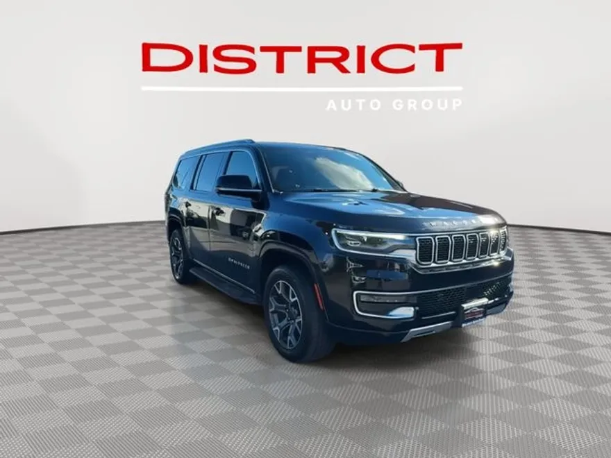2023 Jeep Wagoneer Series III photo 1