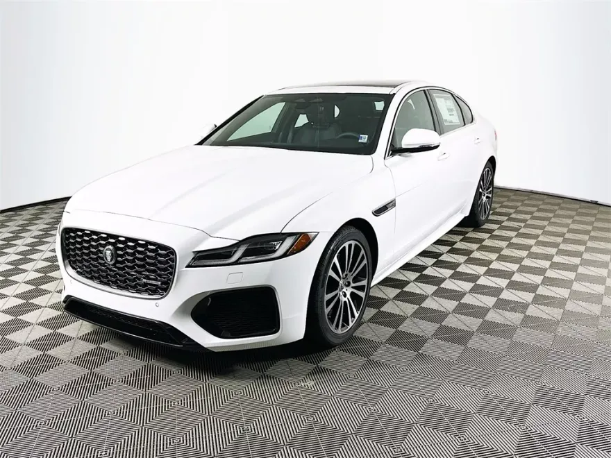 2024 Jaguar XF P300 R-Dynamic SE photo 1