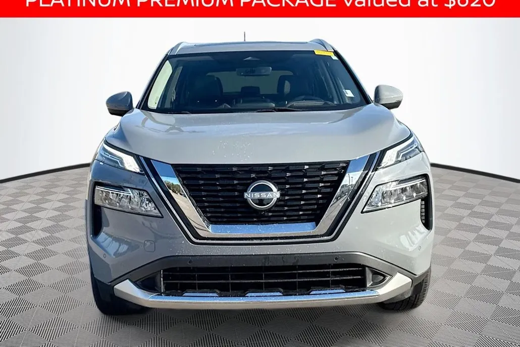 2023 Nissan Rogue Platinum photo 1