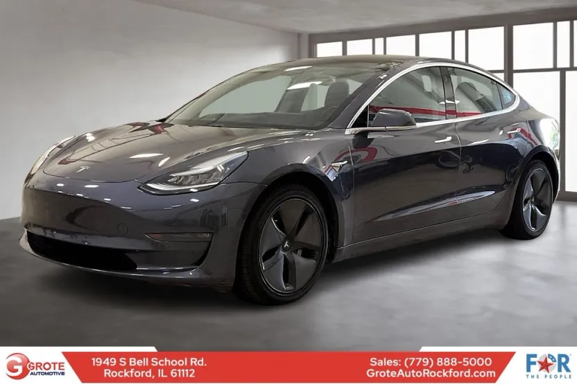 2018 Tesla Model 3 Long Range photo 1