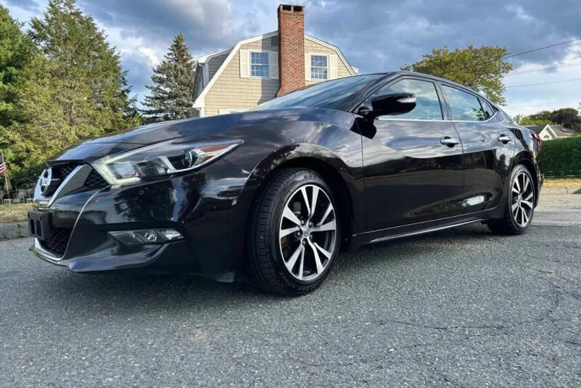 2017 Nissan Maxima Platinum photo 1