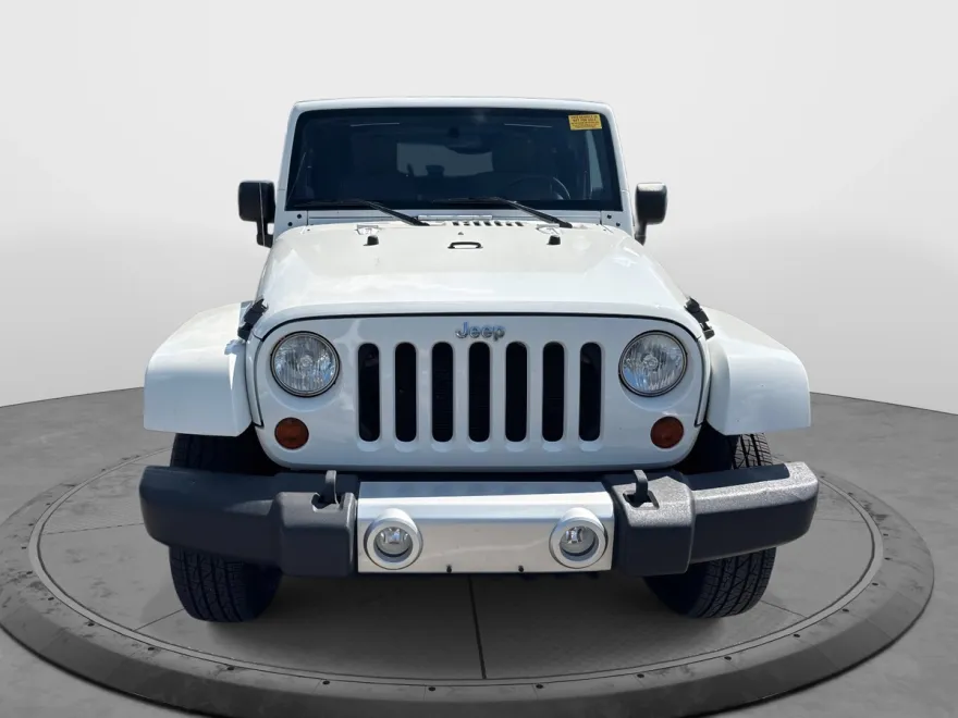 2010 Jeep Wrangler Sahara photo 1