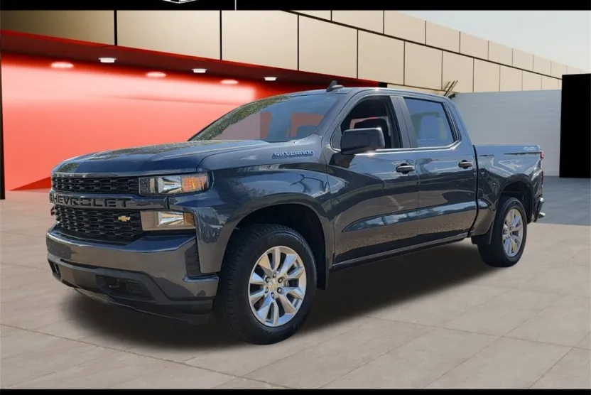 2020 Chevrolet Silverado 1500 Custom photo 1