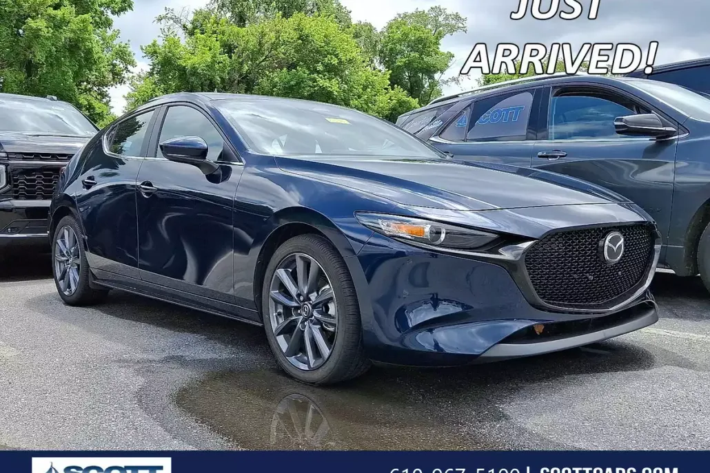 2024 Mazda Mazda3 Hatchback 2.5 s Preferred photo 1