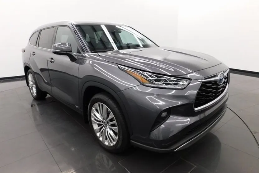 2024 Toyota Highlander Hybrid Platinum photo 1