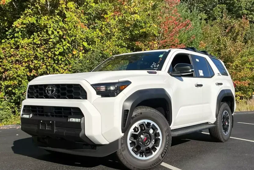 2025 Toyota 4Runner TRD Off-Road photo 1
