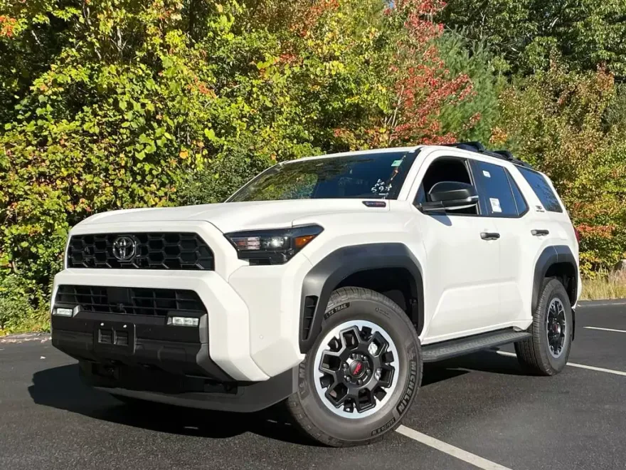 2025 Toyota 4Runner TRD Off-Road photo 1