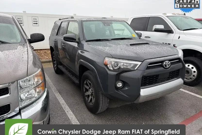 2024 Toyota 4Runner TRD Off-Road photo 1