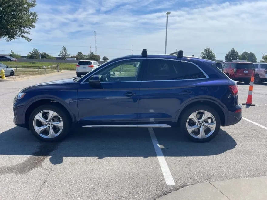 2021 Audi Q5 45 Prestige Premium photo 1